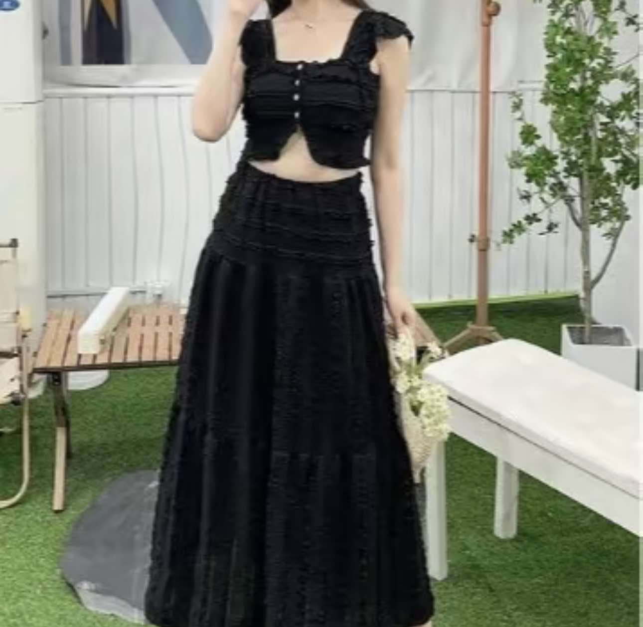 TH top and long skirt