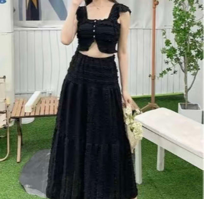 TH top and long skirt